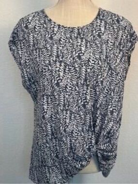 Black & White Textured Cap Sleeve Knit Top